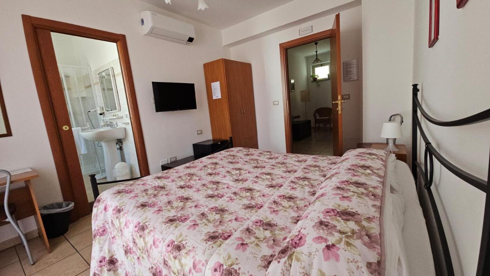 Fragolina B&B Furci Siculo Exterior foto