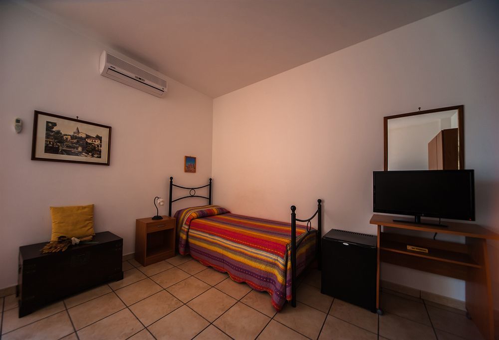 Fragolina B&B Furci Siculo Exterior foto